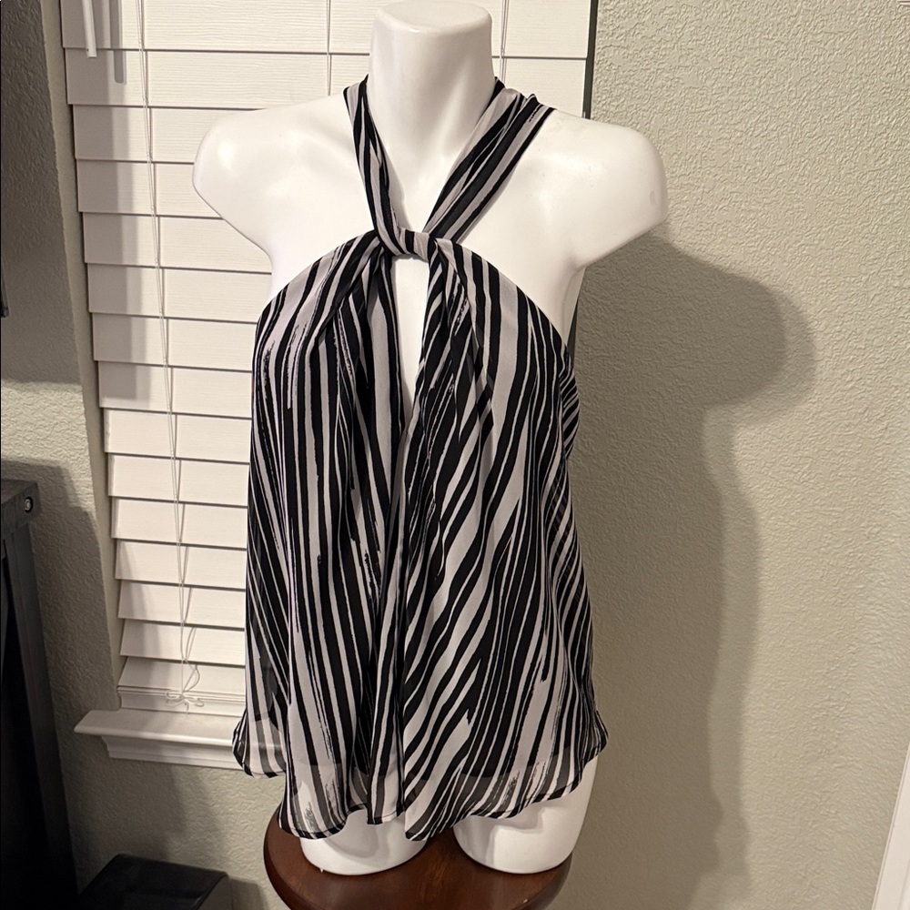 ASTR Striped Halter Neck Women Top - M